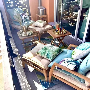 https://appartement-carqueiranne-le-port.fr-provencehotel.com